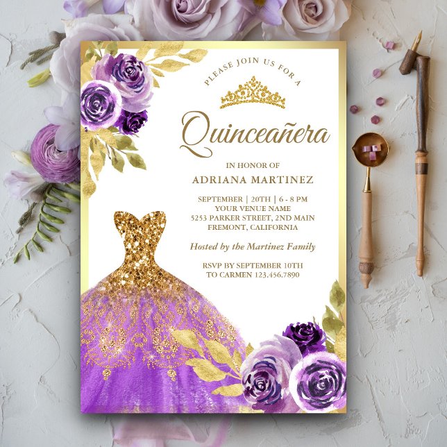 Lila Blommigt Gnistra Dress Guld Quinceanera Inbjudningar (Skapare uppladdad)