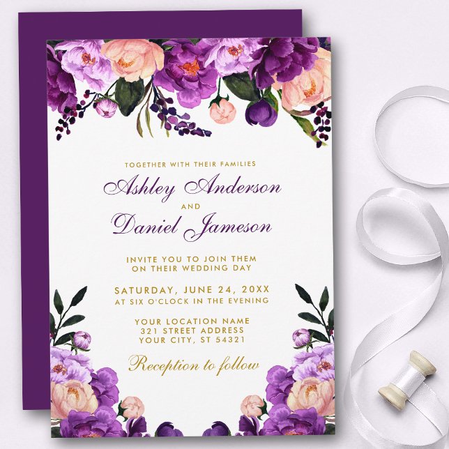 Lila Blommigt Guld bröllopsinbjudan Inbjudningar (Customize to change text color, style, add text & photos to back or change color of back of card.)
