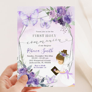Lila Blommigt Kneeling Girl First Heliga Communion Inbjudningar