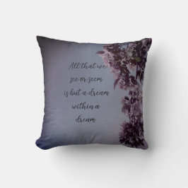 Lila Blommigt Poetry Kudde