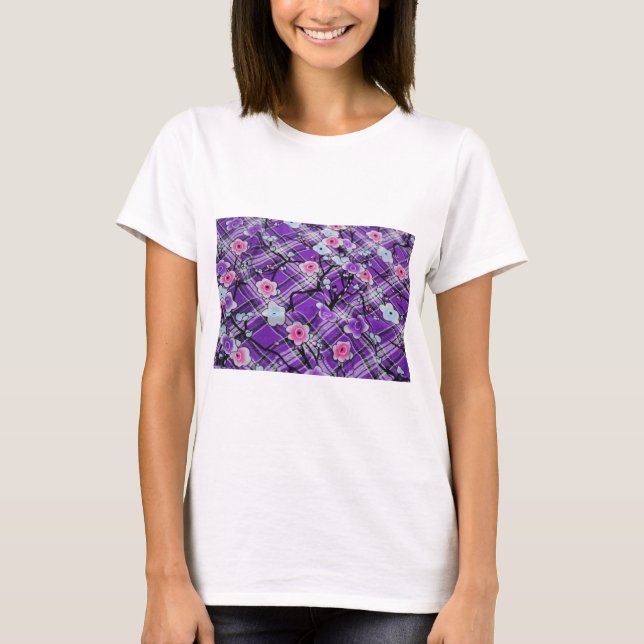 Lila Blommigt T-shirt (Framsida)
