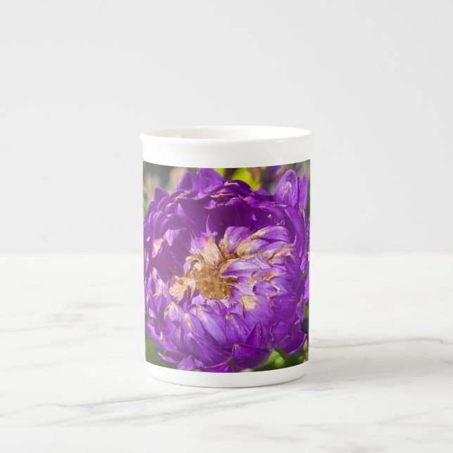 Lila blommor benporslin mugg (Framsidan)