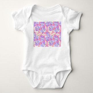 Lila blommor: Blommigt för vattenfärg Elegance. T Shirt