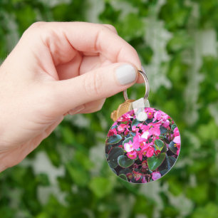 Lila blommor nyckelring