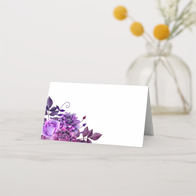 Lila blommor sittplatskort. Bröllopsblommor Placeringskort (Framsida)