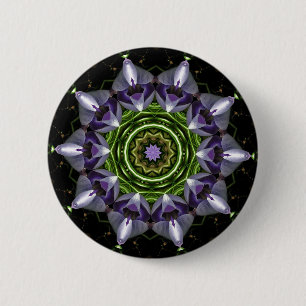 Lila blomsterrik mandala-kalejdoskopkonst knapp