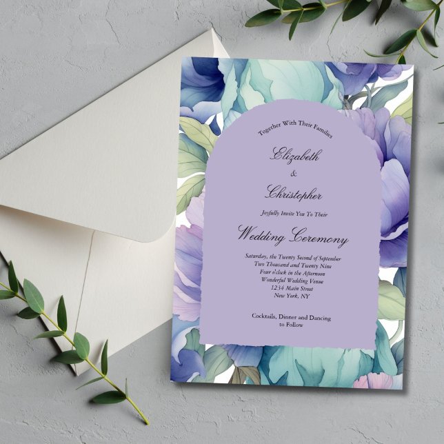 Lila Blue Grönt Blommigt Arch Bröllop Inbjudningar (Purple blue green pastel watercolor florals elegant arch wedding invitation. Printed or Digital)