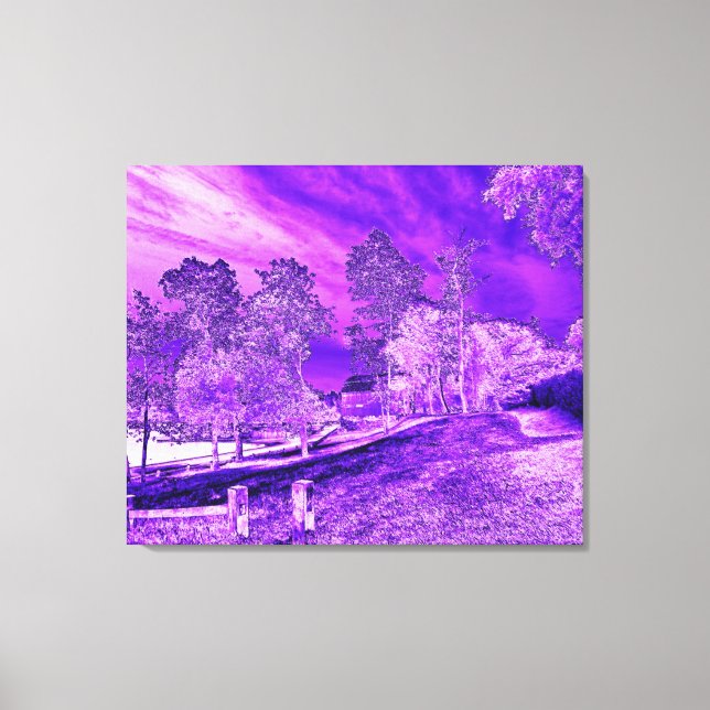 Lila Boat House Scene Wrapped Canvas (Framsida)