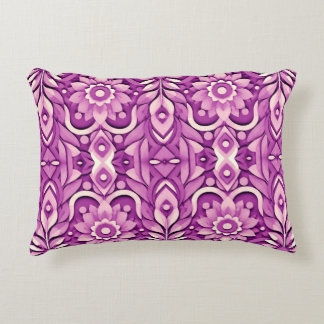 Lila botanisk mandala – elegant blomstergeometri prydnadskudde
