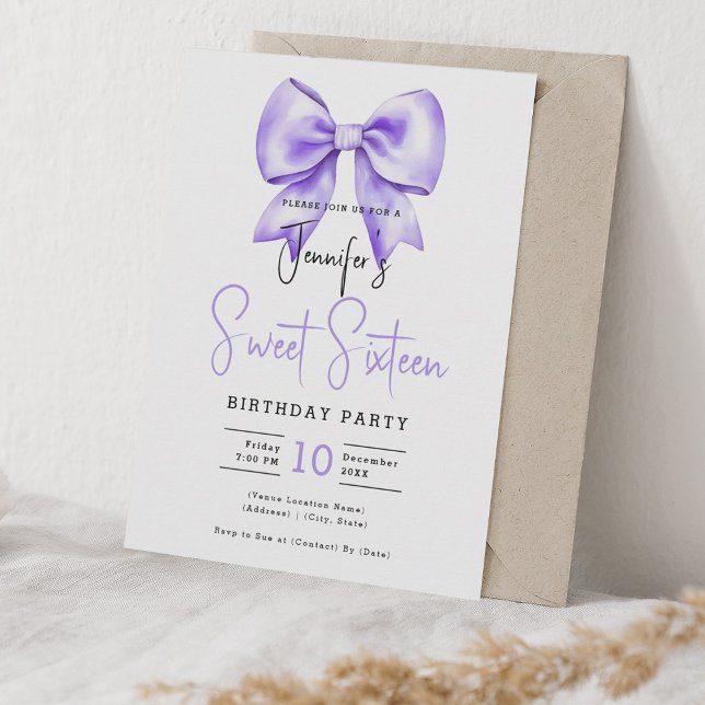 Lila Bow Coquette Cute Script Sweet 16 Inbjudningar (Purple Bow Coquette Cute Script Sweet 16 Invitation)