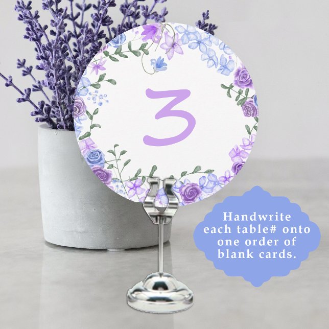 Lila, Bröllop-Bordsnummer för blå Blommigt Inbjudningar (wedding reception table number sign, purple lavender lilac light dusty blue rose border around edge)
