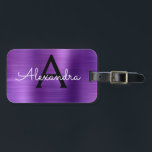 Lila Brushed Metall Monogram Namn och Initial Bagagebricka<br><div class="desc">Lila Brushed Metall Foil Monogram Namn och Initial Luggage Tag. Den här väskan är märkre för Back to school,  Arbete eller Resning.</div>