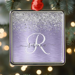 Lila Brushed Metall Silver Glitter Monogram Namn Julgransprydnad Metall<br><div class="desc">Anpassa enkelt chicens dekorationsdesign i trendiget med söt silver mousserande glitter på en lila borstad metallbakgrund.</div>