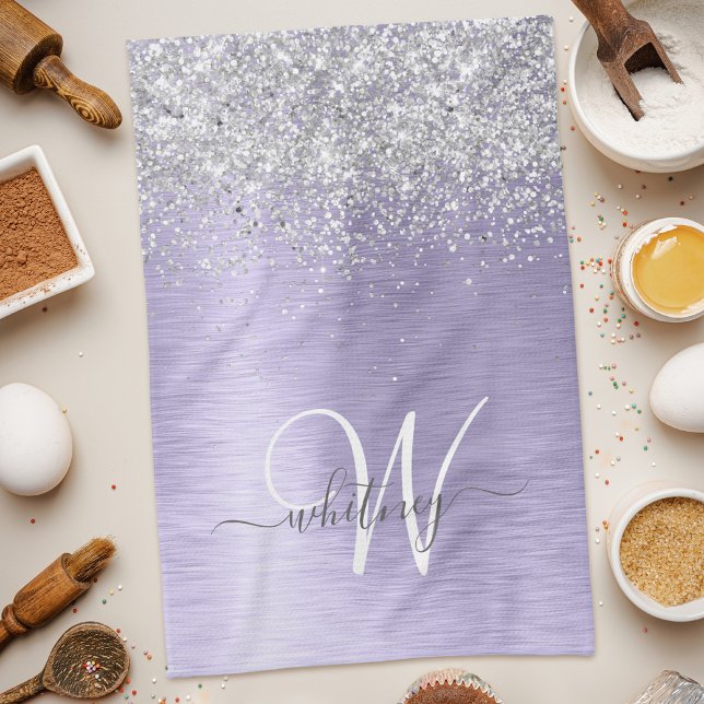 Lila Brushed Metall Silver Glitter Monogram Namn Kökshandduk (Skapare uppladdad)