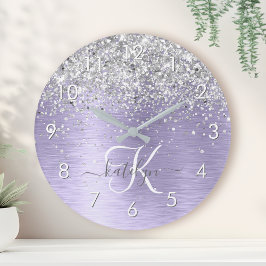Lila Brushed Metall Silver Glitter Monogram Namn Rund Klocka