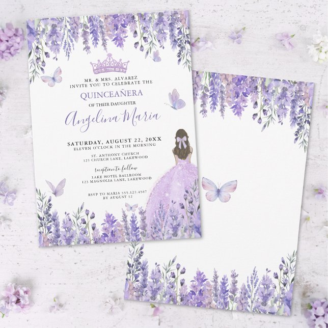 Lila Butterflies Blommigt Quinceañera Inbjudningar (Purple Lilac Butterflies Tiara Floral Quinceañera Invitation)