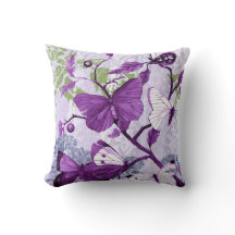 Lila Butterflies på en Gren