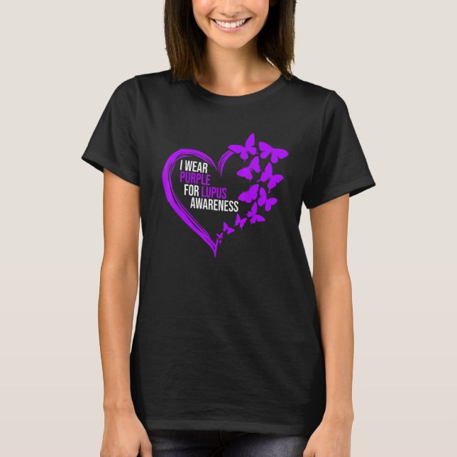 Lila Butterfly Heart Vi Bära Lila Lupus Awaren T Shirt (Framsida)