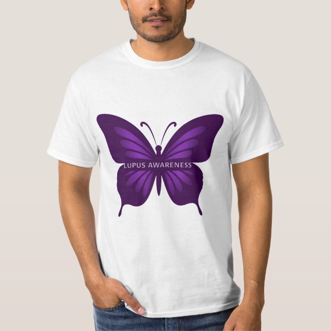 Lila Butterfly: Lupus Awareness T Shirt (Framsida)