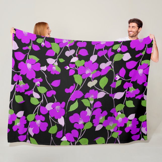 LILA CAMELLIAS,WHITE GRÖNT LÖV BLACK Blommigt Fleecefilt (På plats)