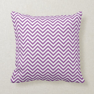 Lila Chevron (Zig Zag) Pillow Kudde