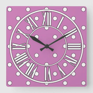 Lila Clock med vita prickar och detaljer Fyrkantig Klocka