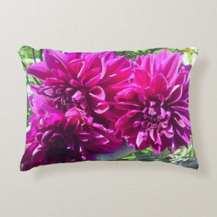 Lila Dahlia Flower Pillow Prydnadskudde