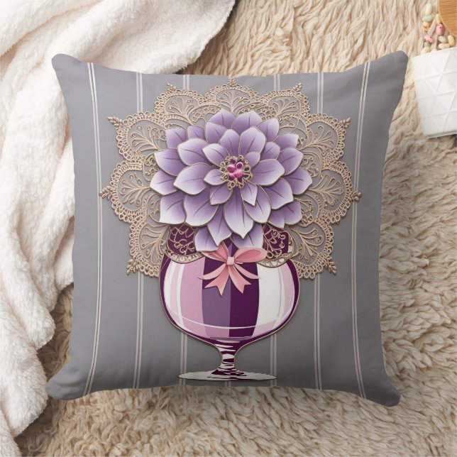 Lila Dahlia Vas Vintage Spets Nygifta  Kudde (Filt)