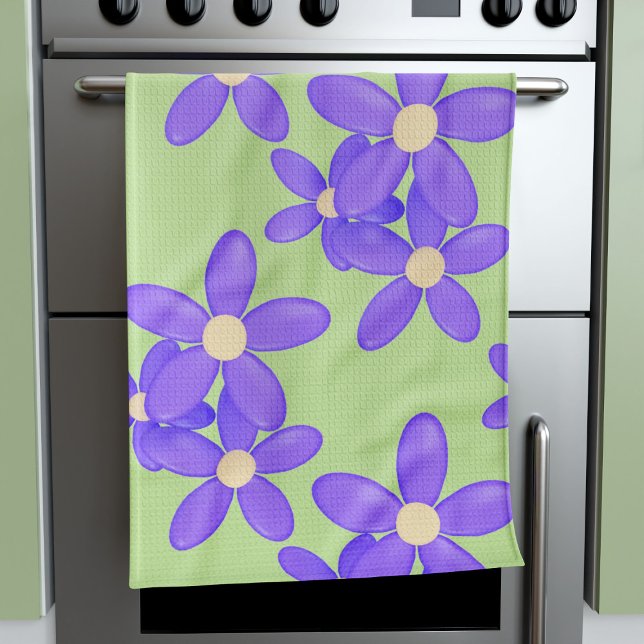 Lila Daisy Grönt Retro Flowers Kitchen Towel Kökshandduk (Groovy purple and green floral kitchen towel for your groovy kitchen)