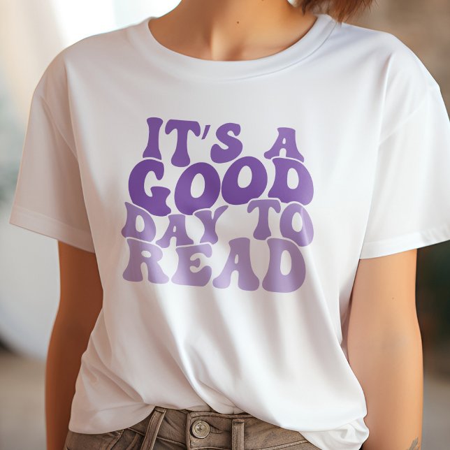Lila Det är en Bra dag att läsa Bok Älskare T Shirt (Skapare uppladdad)
