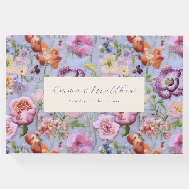 Lila Embroied Flowers Maximalist Bröllop Gästböcker (Framsida)