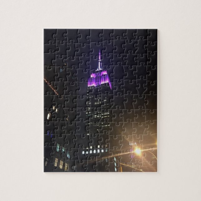 Lila Empire state som Bygger NYC New York City Pussel (Vertikal)