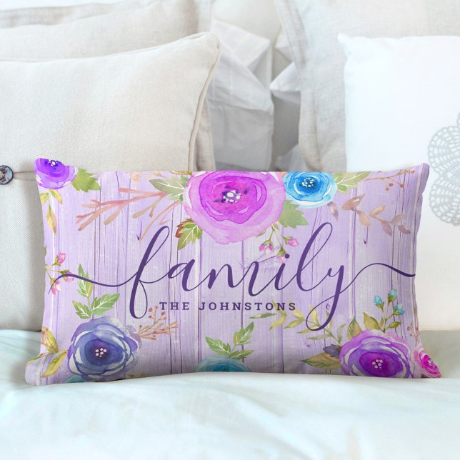 Lila familjs blommigt, vattenfärgskript för rustis lumbarkudde (Skapare uppladdad)