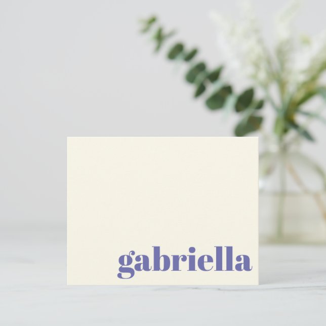 Lila fet typografi Personligt namn Anteckningskort (Stående Fram)