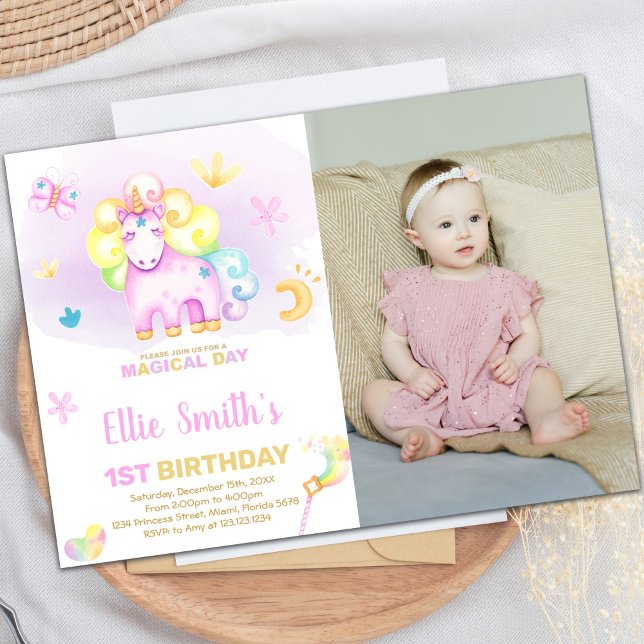 Lila First Unicorn Birthday-inbjudningar med foto Inbjudningar (Purple First Unicorn Birthday Invitations w photo)