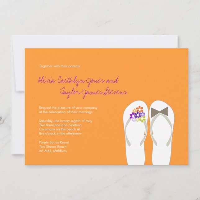 Lila Flinflip flops Beach Wedding Inbjudan (Framsida)