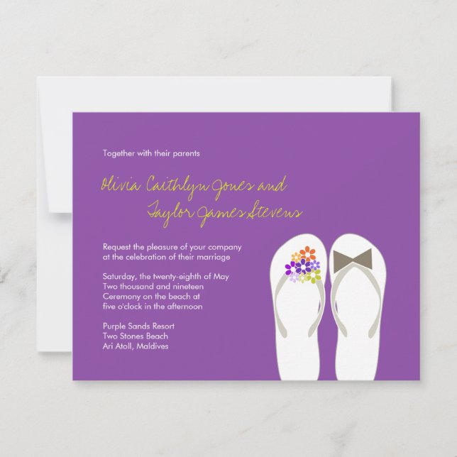 Lila Flinflip flops Beach Wedding Inbjudan (Framsida)