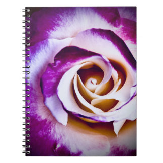 Lila Flower Anteckningsbok