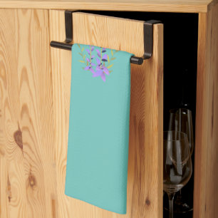 Lila Flower Bord Towel på en lush Grönt Backgro Kökshandduk