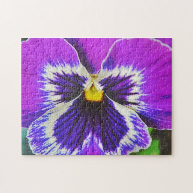 Lila Flower Pansy Garden Art Puzzle Pussel (Horisontell)