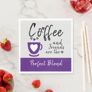 Lila för blandning av kaffe och perfekter pappersservett