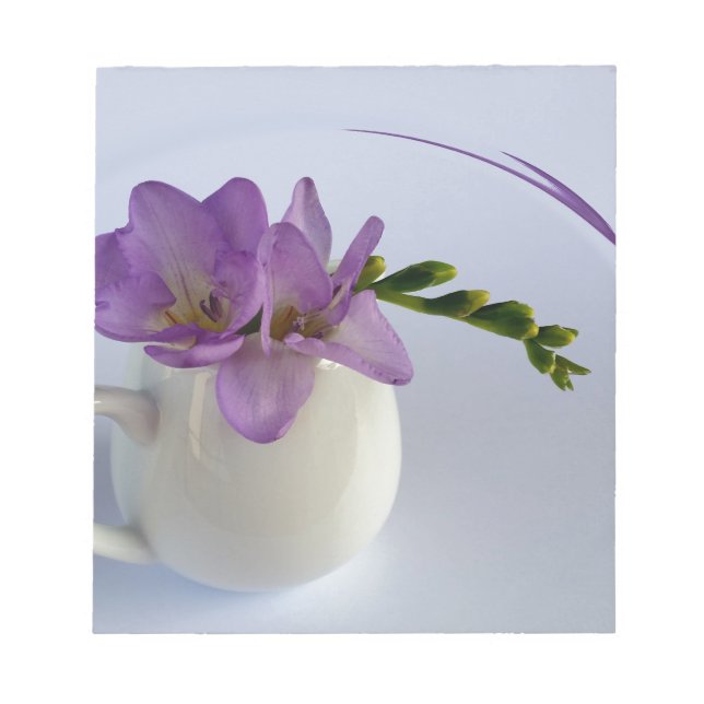 lila freesia buds anteckningsblock (Framsida)