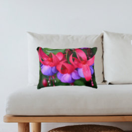 Lila Fuchsia Flowers med Rosa Sepals Blommigt Prydnadskudde