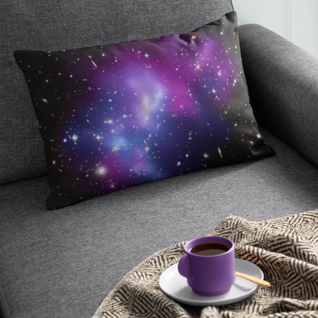 Lila galaxhop prydnadskudde (Skapare uppladdad)