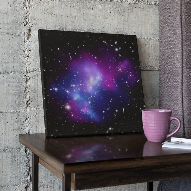 Lila galaxhopkluster inslaget canvas (Skapare uppladdad)