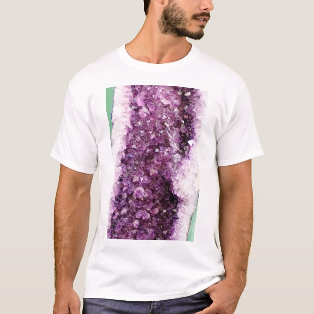 Lila Gems Bakgrund till Amethyst Quartz Crystal T Shirt (Framsida)