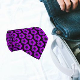 Lila Geranium-Blommönstret på Black Slips