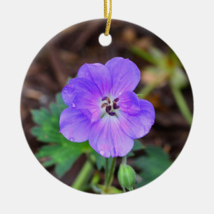 Lila Geranium Circle Ornament