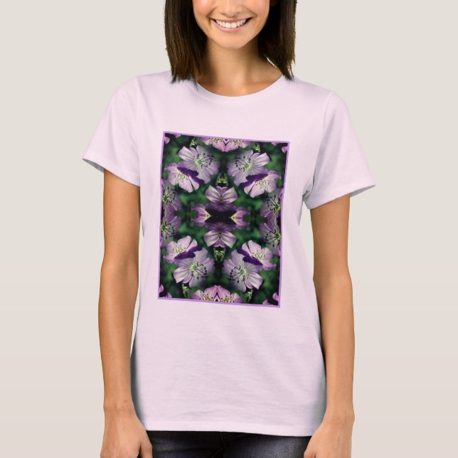 Lila Geranium Flowers Multiplied Abstrakt T Shirt (Framsida)