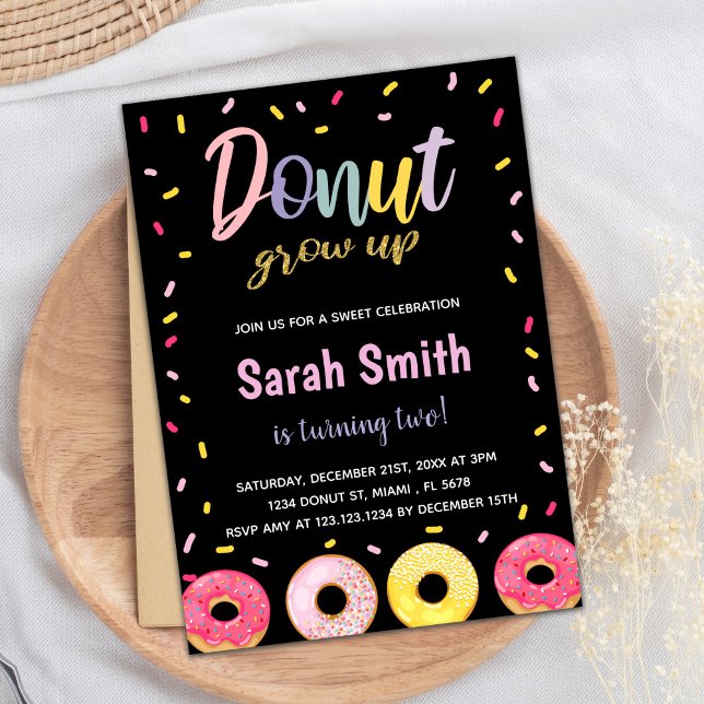 Lila Glitter Black Rosa Donut Birthday Inbjudningar (Purple Glitter Black Pink Donut Birthday Invitation)